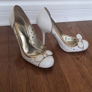 Guess Gold and White Heels Elegant Formal Footwear
